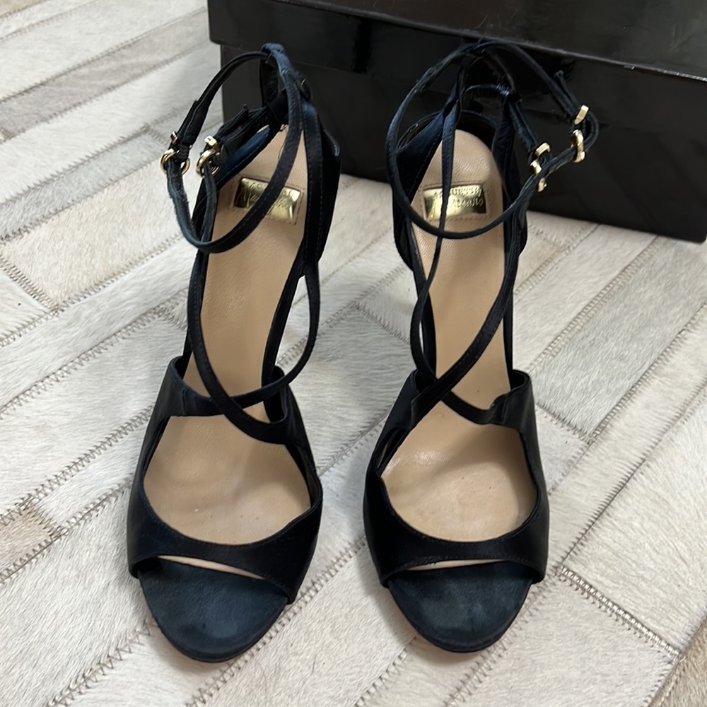 Marciano heels